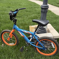 Boys HotWheels Bike