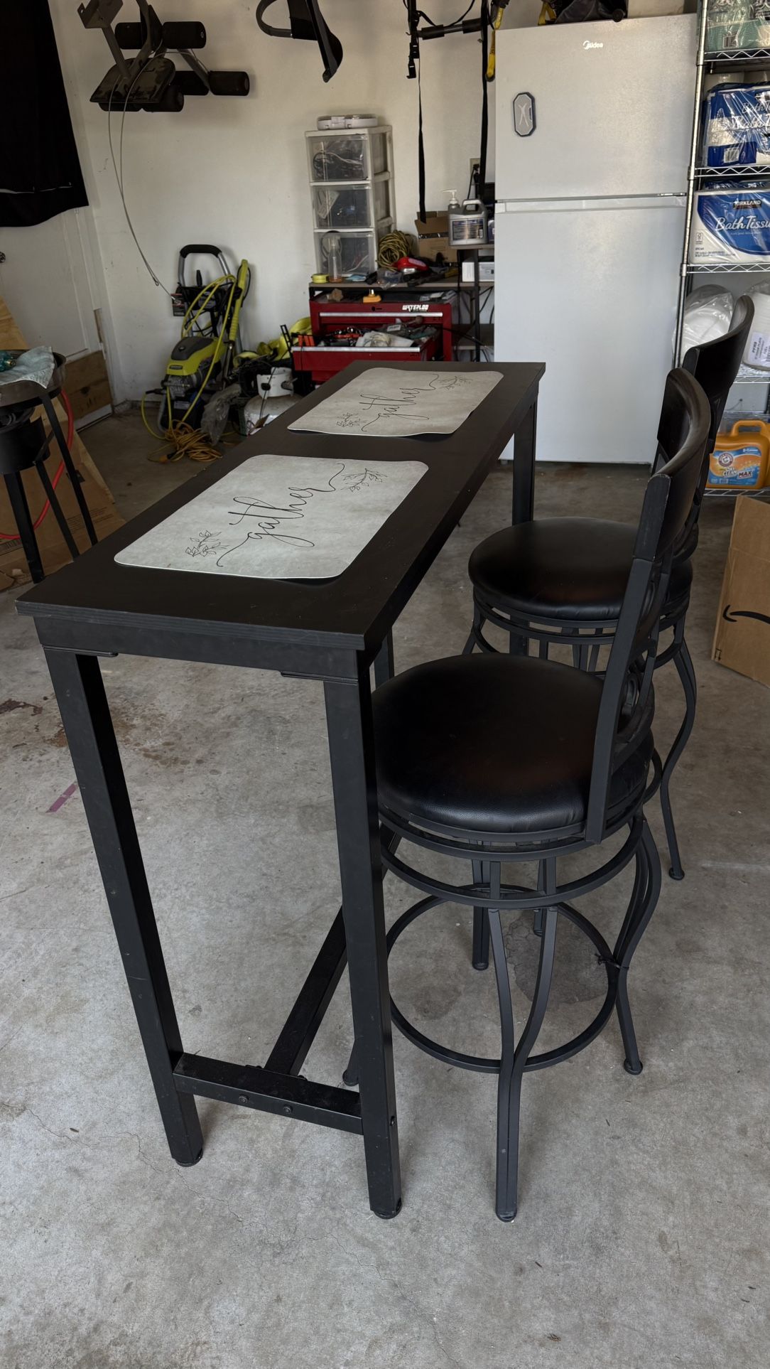 black high table with 2 barstools