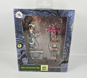 Disney The Haunted Mansion Mini Ornament Set Maid Clock Bat Tomb Sweet Tomb