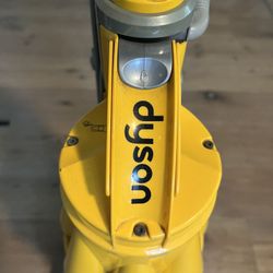 Dyson DC07 Upright Vacuum – Strong Suction – Works Great