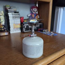 Soto Ultralight Backpacking Stove Single Burner Micro Regulator Igniter 