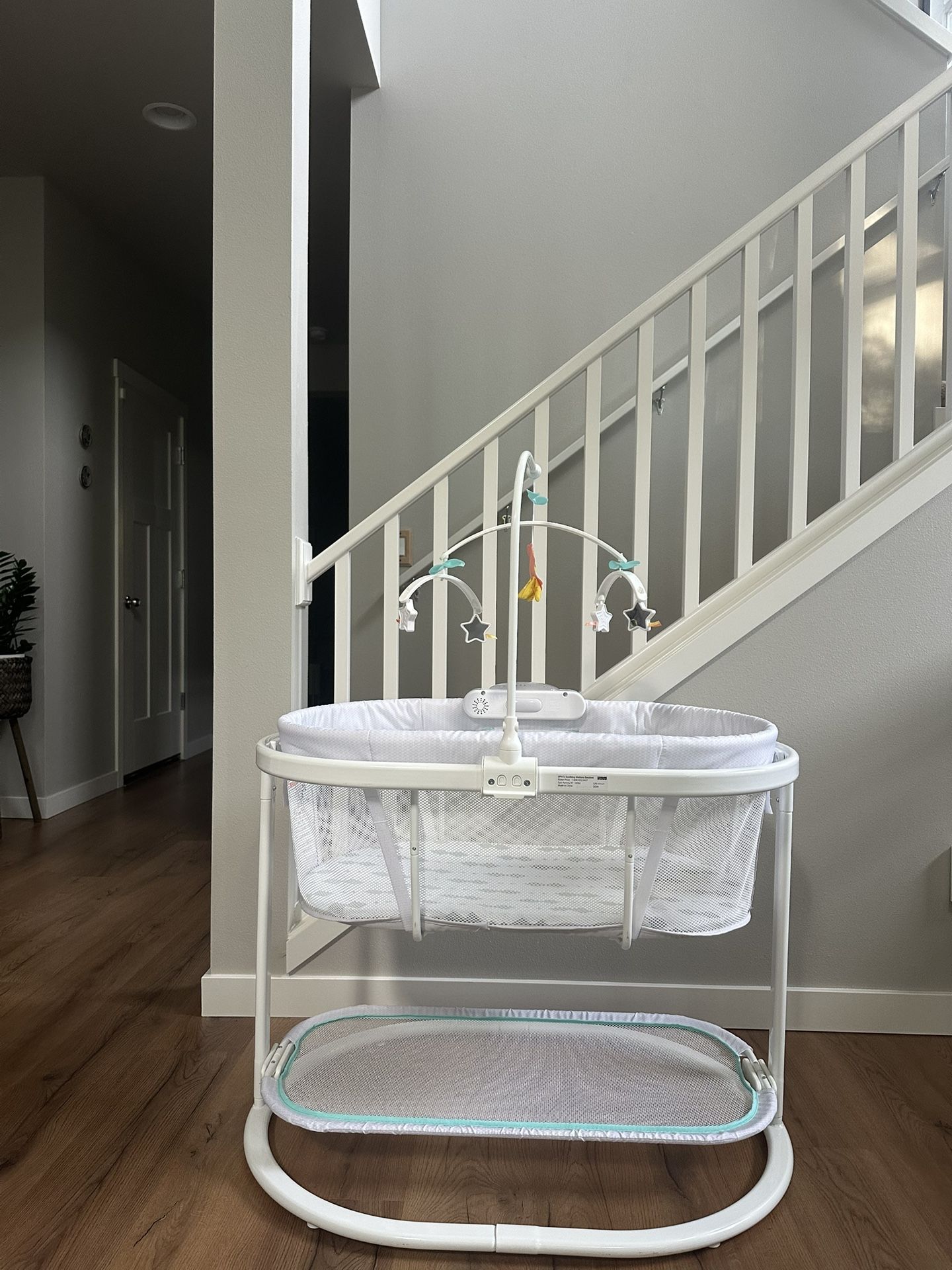 Fisher Price Bedside Baby Bassinet