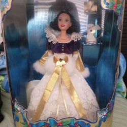 Snow White Classic Doll