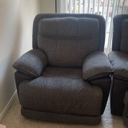 Recliner Chair And Recliner sofa That Converts Into A Bed 