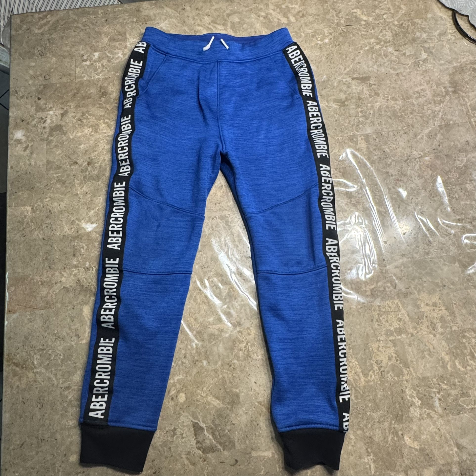 Abercrombie kids boys blue jogger sweatpants Like new condition Size 11/12