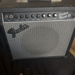 Fender sidekick reverb 25 with guitar