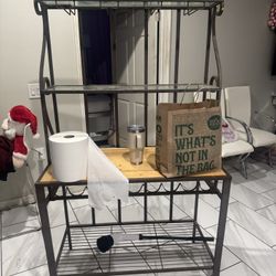 Modern Black Steel Bakers Rack With Wine Storage 