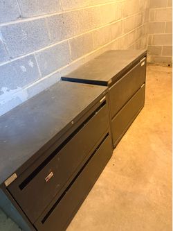 Storage cabinet