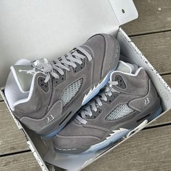 Jordan wolf grey retro 5s