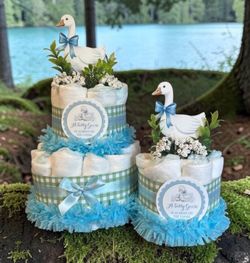 SILLY GOOSE on the loose baby shower diaper cakes