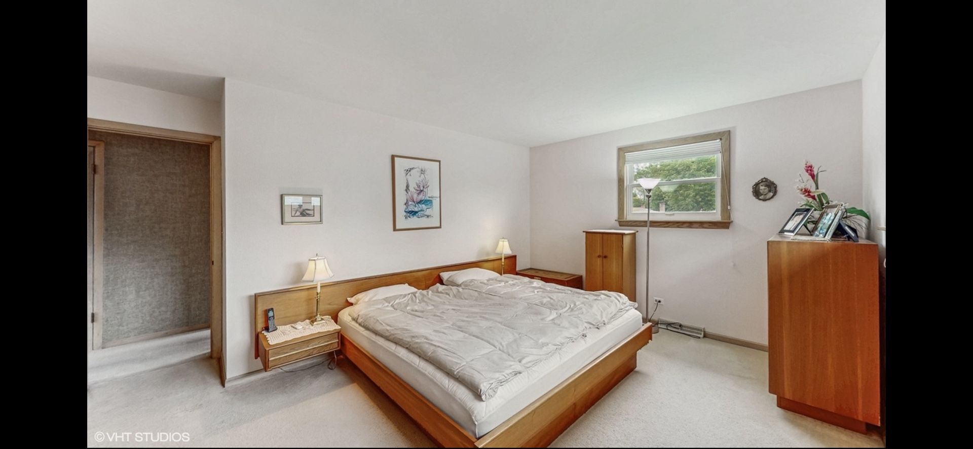 King Size Bed Frame With Nightstands and Dresser