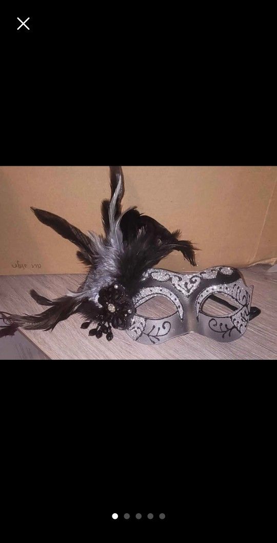 New Venetian Masquerade Mask with Feathers