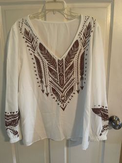 Women’s White Boho and top with brown pattern size 3XL
