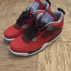 Jordan 4 Toro Bravo