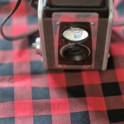 BROWNIE  CAMERA