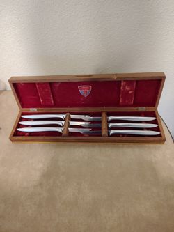 Vintage Gerber Legendary Blades Steak Knife Set