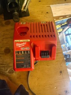 Milwaukee m12 m18 combo charger