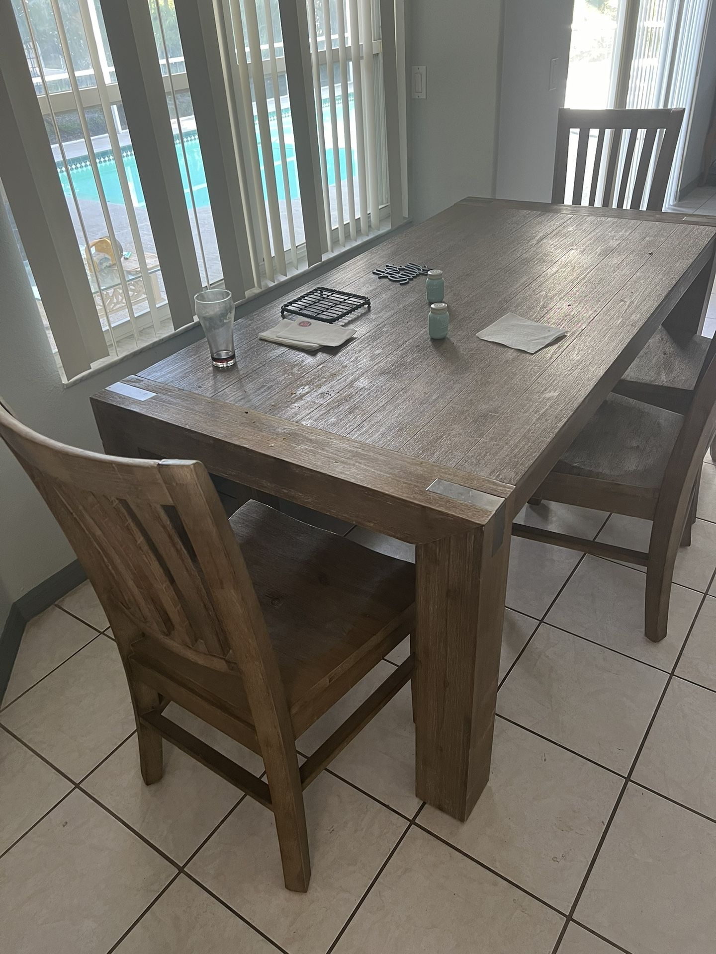 Sherman Dining Table With 4 Chairs And A Bench Expandable In Driftwood