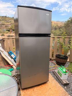 Refrigerator