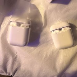 Apple AirPods (2nd Generation) – Great Condition – Works Perfectly