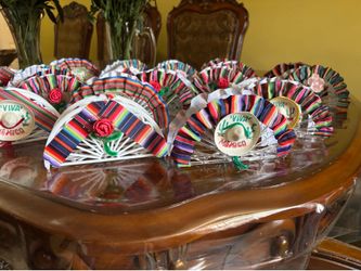 Paper Towel Holders/ Servilleteros