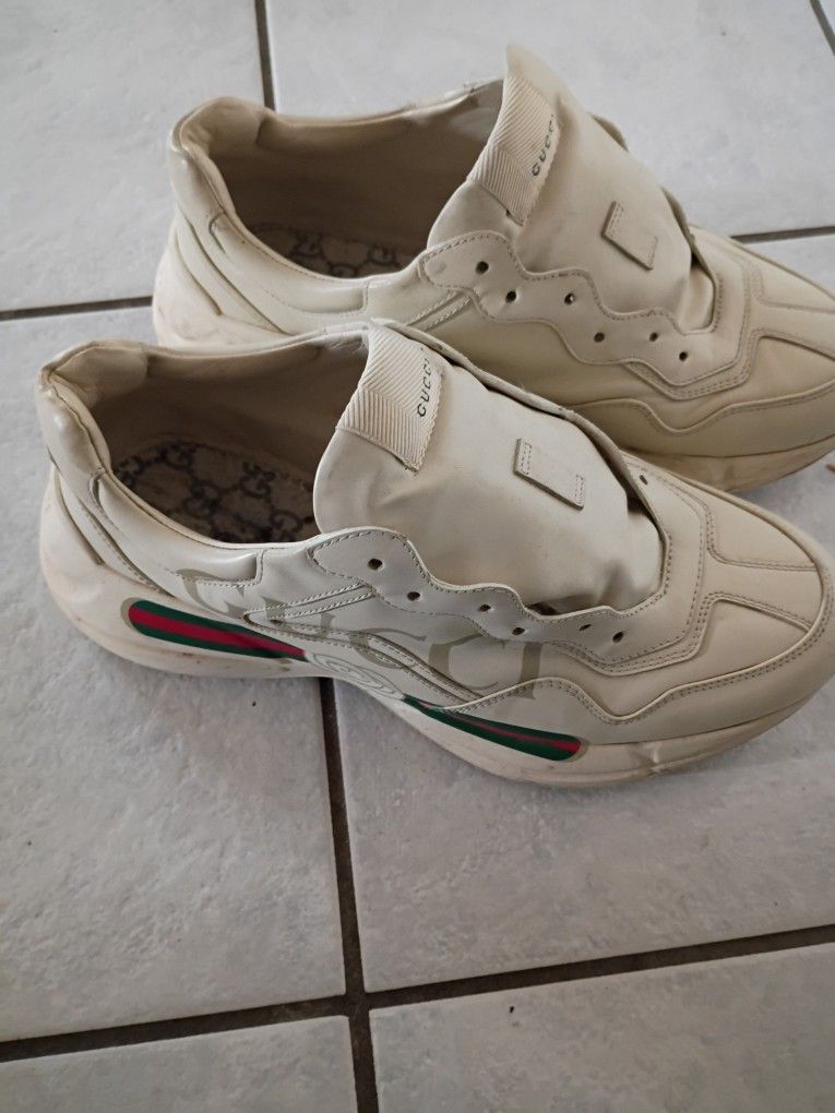 Auntentic Gucci Sneakers 