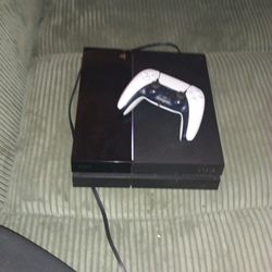 Sony PS4 CUH-1115A Console – Includes PS5 Controller