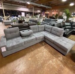 Modern Sectional Sofa With Reversible Chaise + Cup Holders