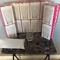 T-Mobile Christmas Glass Cups