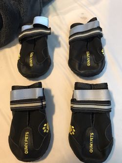 Quit Pets dog boots water resistant with hiking soles size 8
