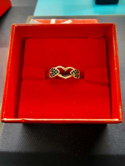 Women's Ring - Yellow Gold 14k (.585) 1.4 grams Size 7