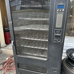 Snacks machine