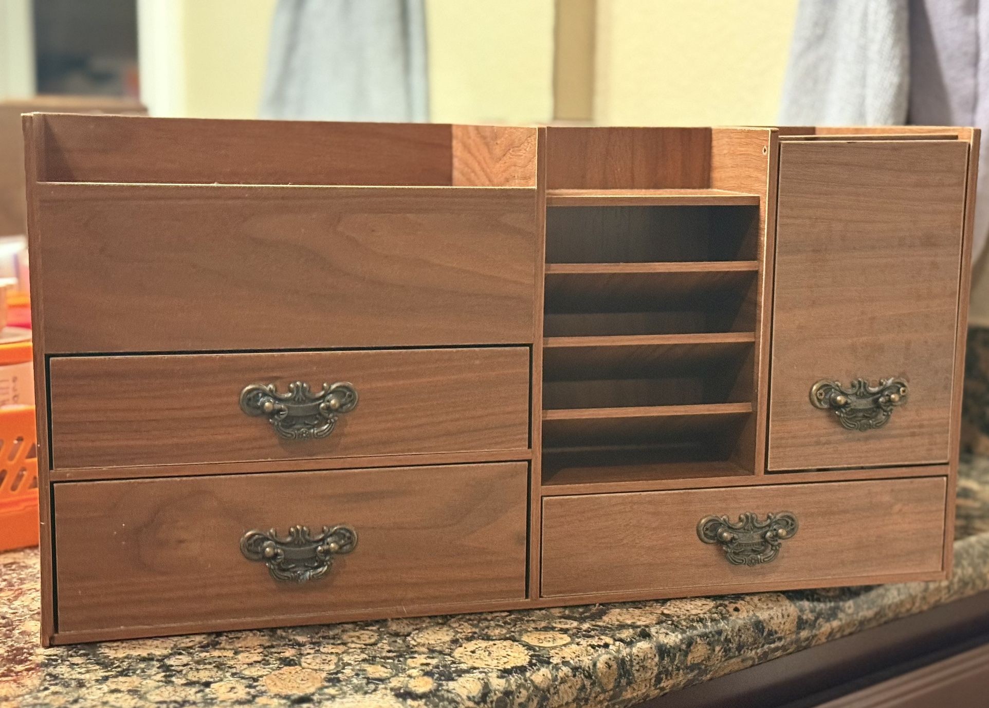 Makeup Organizer