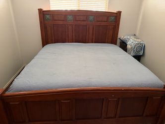 King Mission-Style Solid Wood Bed Frame – with mattress