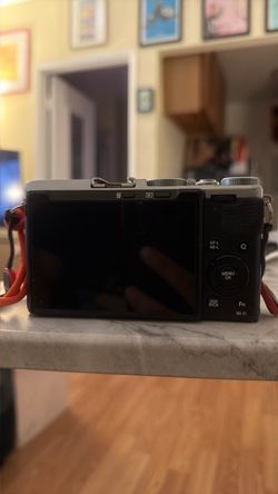 Fujifilm X70