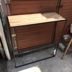 Wall shelf