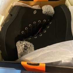 Lugz.