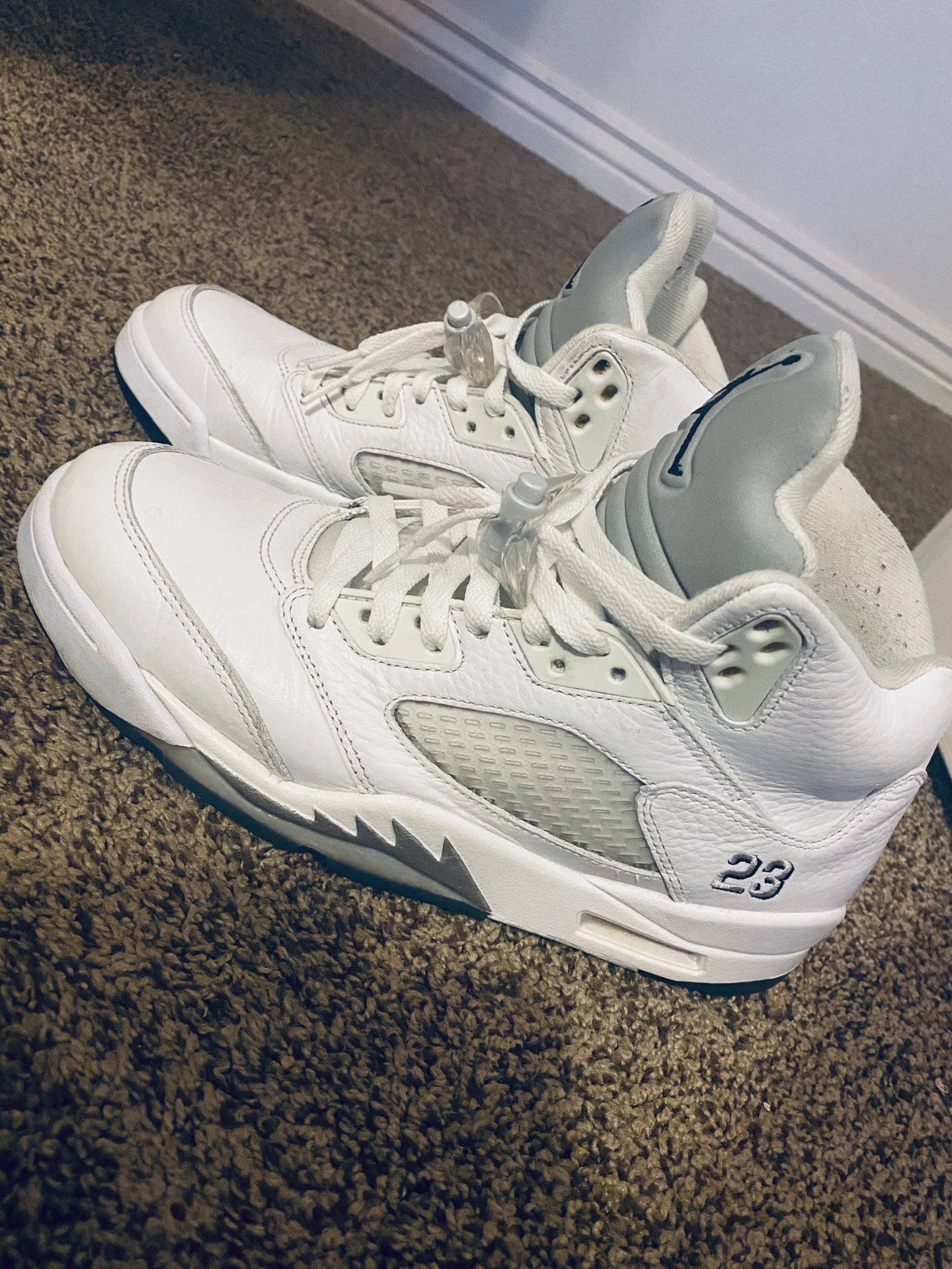 AIR JORDAN 5 RETRO METALLIC SILVER WHITE/BLACK-METALLIC SILVER