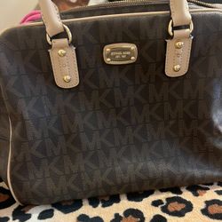 MK Medium Size $10 Only Pick Up 