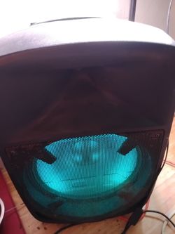 Ion blue tooth compatible party speaker!!! 🔊🔊