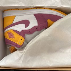 Jordan 1 High Purple And Gold Size 8