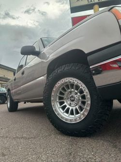 17" AXD Rines Y Llantas 265/70/17 Kumho RT