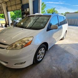 2008 Toyota Sienna