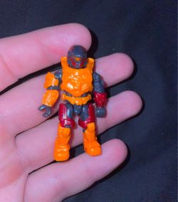 Halo mega Construx figure collectible