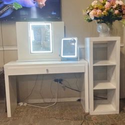 Vanity Desk With Side Cubbies Revamped! 