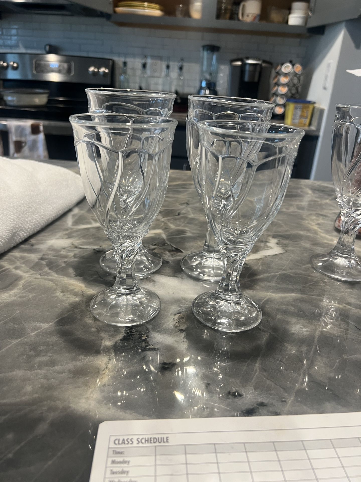 Nortake Sweet Swirl Wine Glasses
