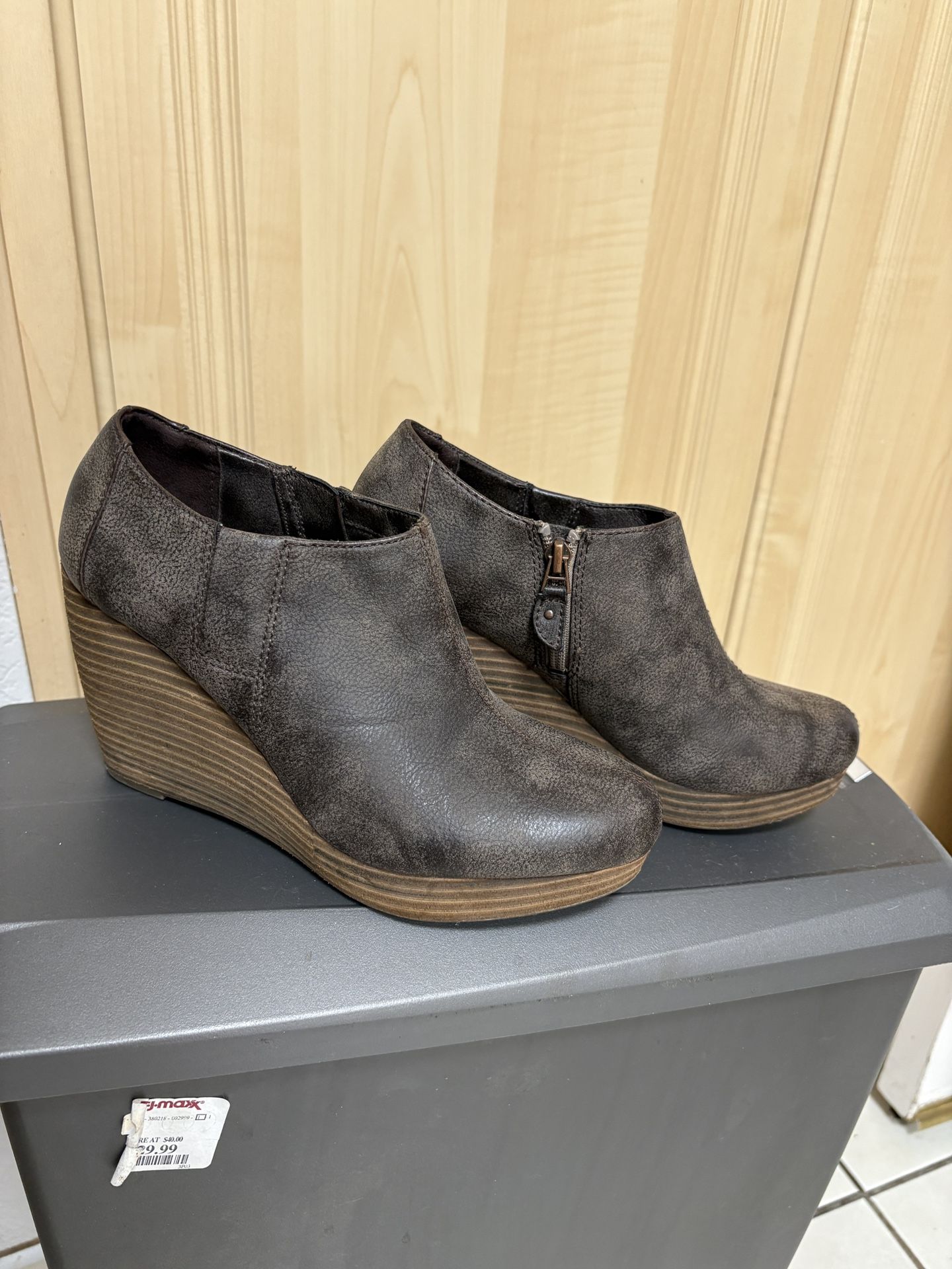 Brown Leather Wedge Ankle Boots Size 8.5