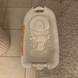 Portable Vibration Baby Sleeper And Diaper Changing 