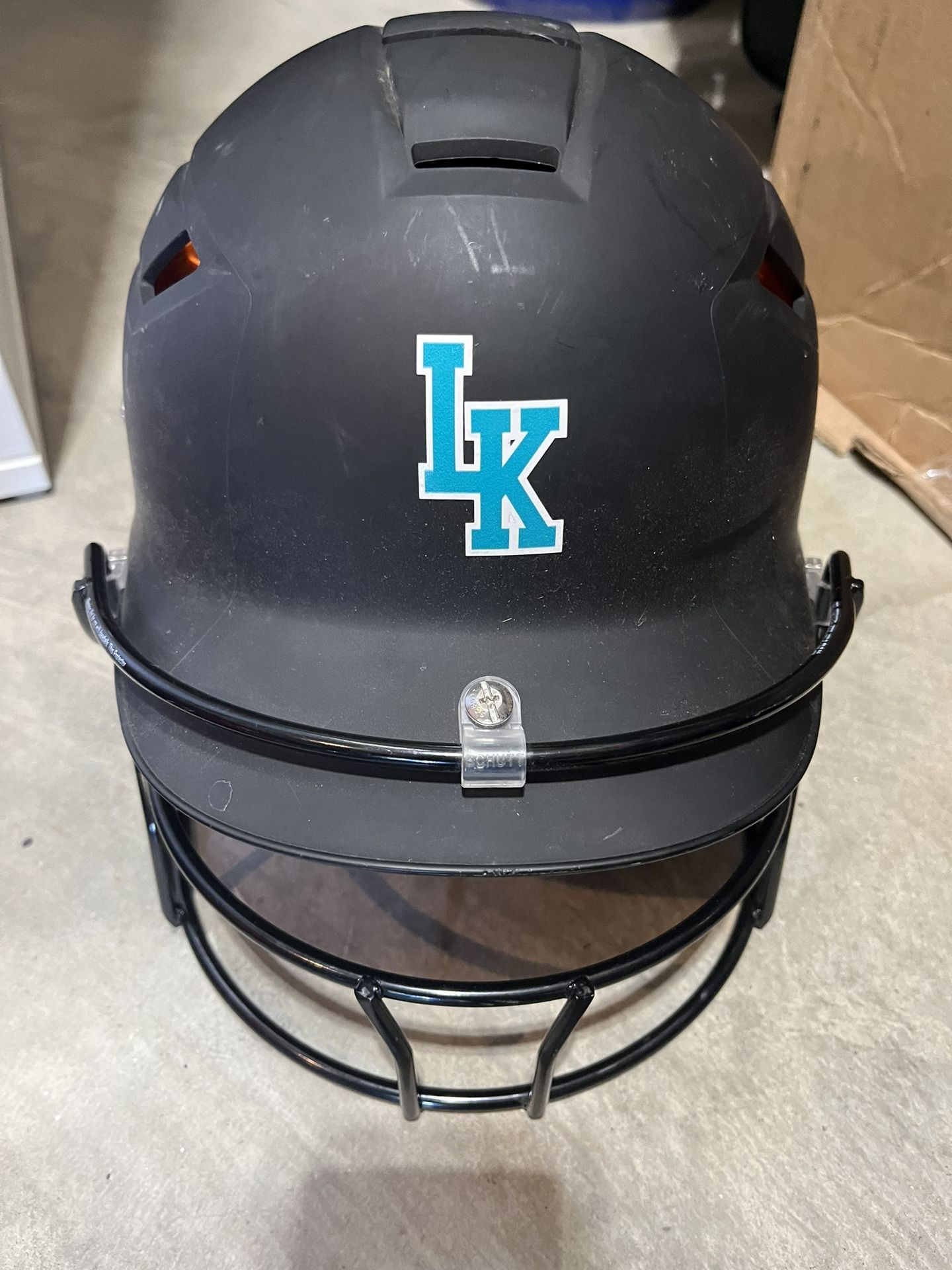 Schutt Women’s AiR 5.6 Fitted Softball Helmet