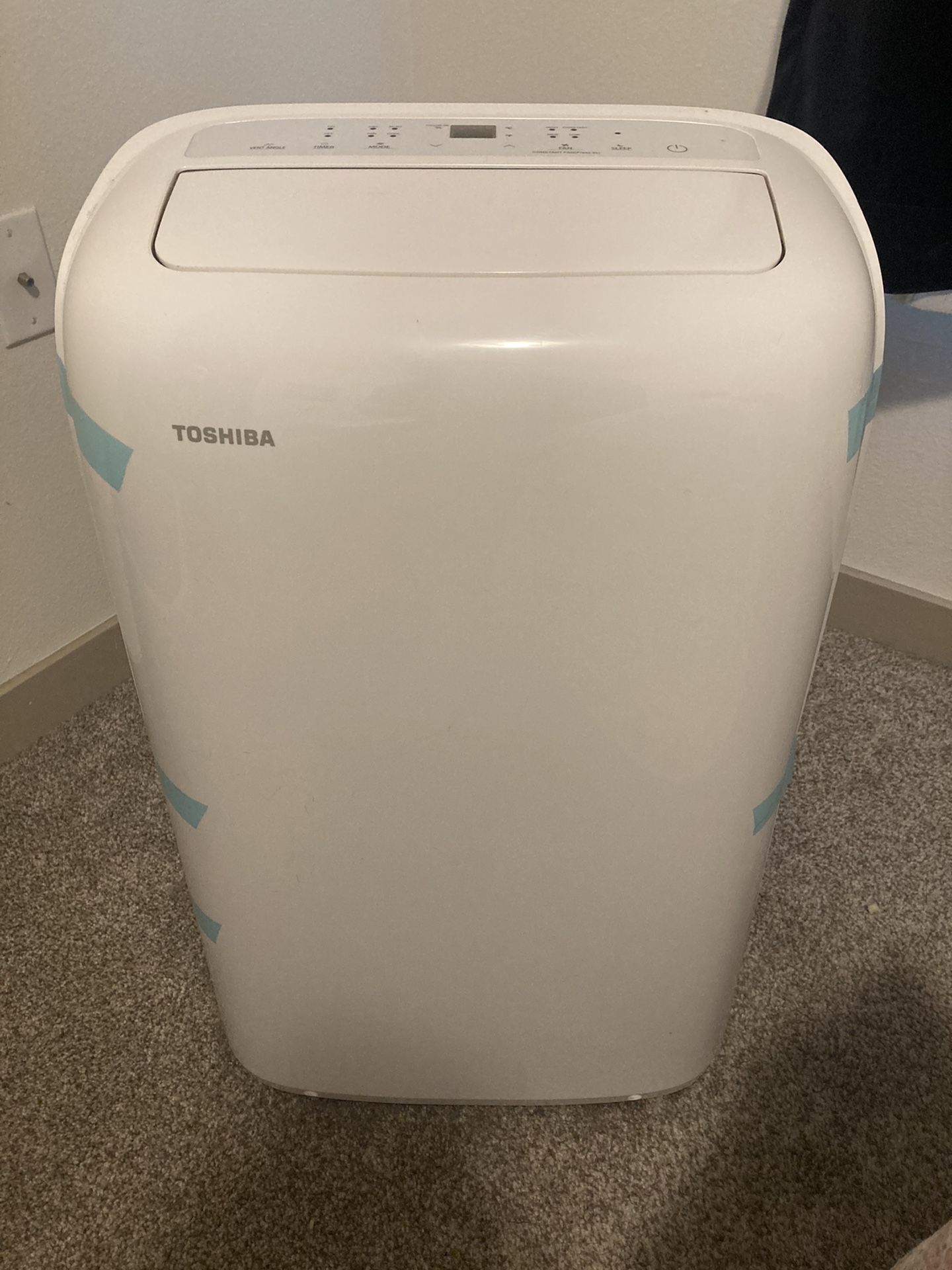 Toshiba 14,000 BTU (450sqft) Portable Air Conditioner for sale